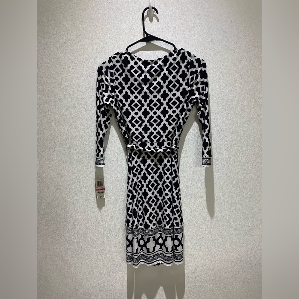 INC International Concepts Women's Long Sleeves V Neck Dress Casual Size P/P NWT - Picture 3 of 9